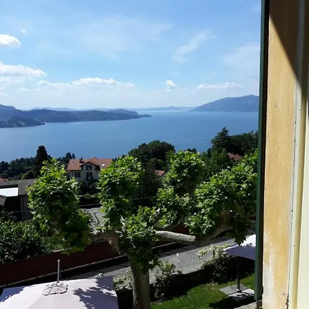 Casa Vittoria Sul Lago Maggiore *