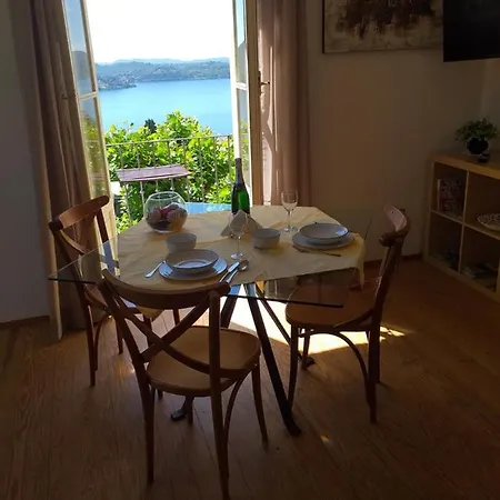 Casa Vittoria Sul Lago Maggiore Lejlighed *